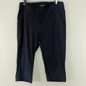 Size 6 Columbia omni-shield capris